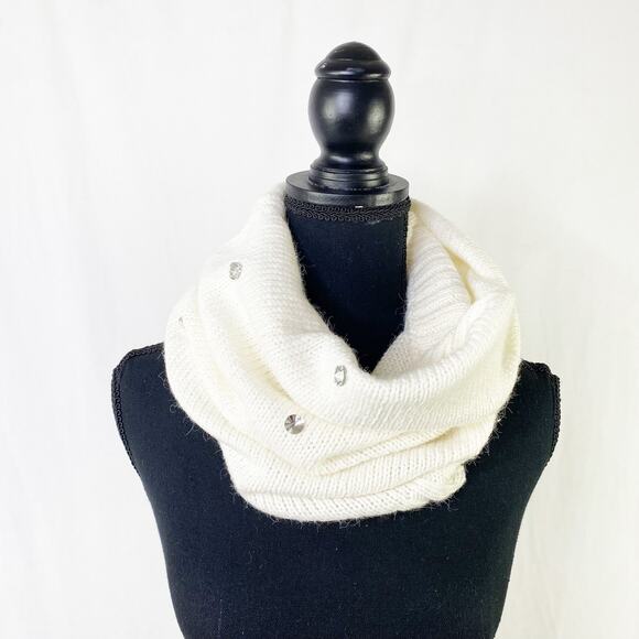 Victoria's Secret Jeweled Infinity Knit Scarf White Cream O/S - Picture 1 of 3